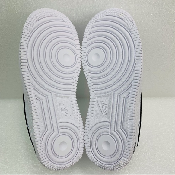 NIKE Air Force 1 LV8 AV4272-100 Black Sneaker Shoes - Kids 2Y - Picture 8 of 10